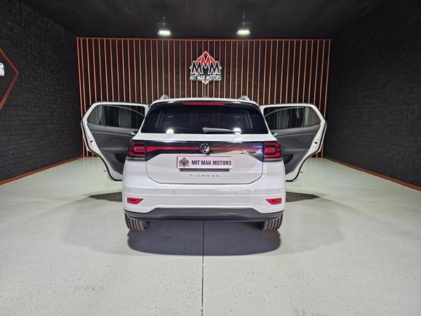 2022-Volkswagen-T-Cross-10-TSI-Highline-Auto image:24