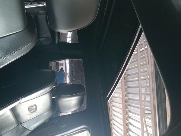 2013-Jeep-Grand-Cherokee-36-Overland image:8