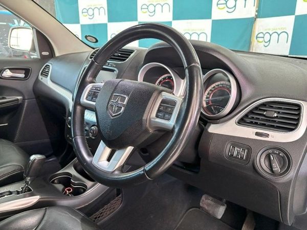 2015-Dodge-Journey-36-V6-RT-Auto image:9