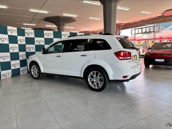 2015-Dodge-Journey-36-V6-RT-Auto image:12