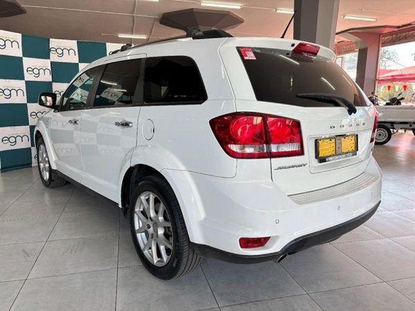 2015-Dodge-Journey-36-V6-RT-Auto image:14