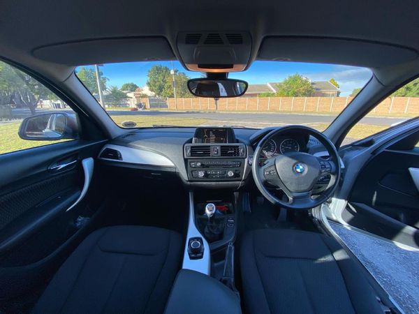 2013-BMW-1-Series-116i-5-dr image:6