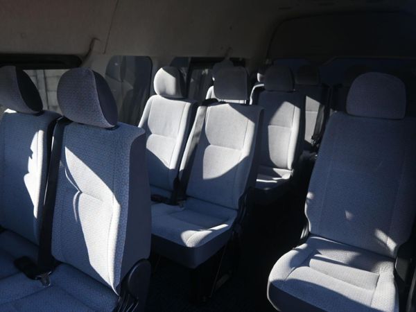 2018-Toyota-Quantum-25-D-4D-14-seat image:9