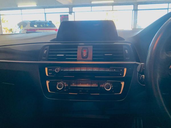 2019-BMW-1-Series-118i-5-dr-Auto image:10
