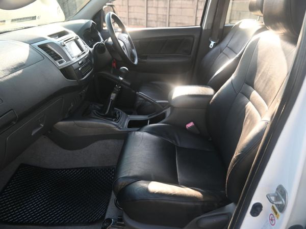 2013-Toyota-Hilux-30-D-4D-Raider-Raised-Body-Double-Cab image:4