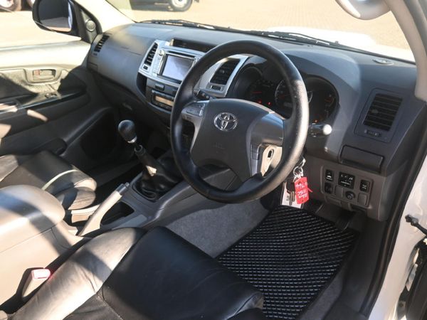 2013-Toyota-Hilux-30-D-4D-Raider-Raised-Body-Double-Cab image:7