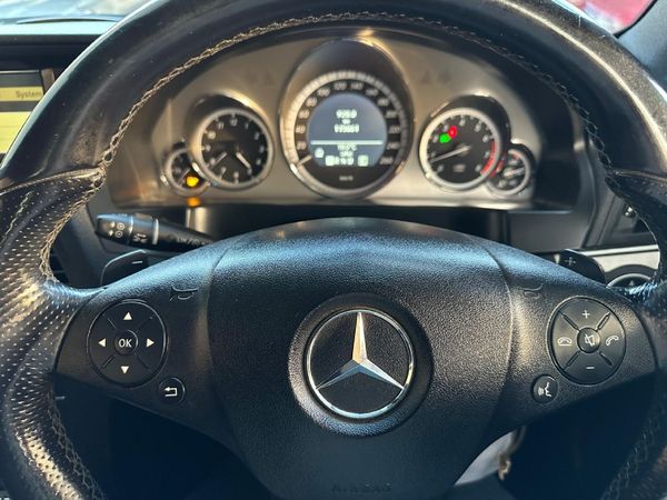 2011-Mercedes-Benz-E-Class-E-250-CGi-Cabriolet image:11
