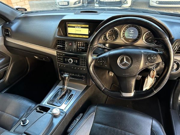 2011-Mercedes-Benz-E-Class-E-250-CGi-Cabriolet image:7