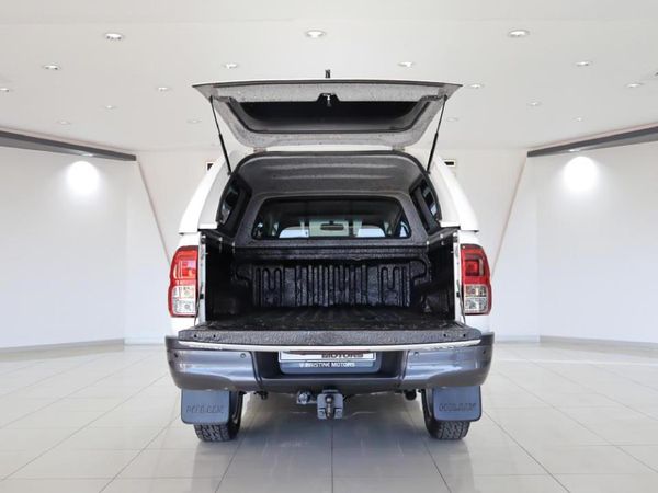 2019-Toyota-Hilux-24-GD-6-Raised-Body-SRX-Auto-Extended-Cab image:17