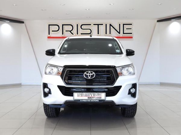 2019-Toyota-Hilux-24-GD-6-Raised-Body-SRX-Auto-Extended-Cab image:1