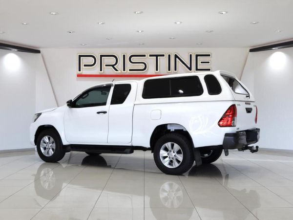 2019-Toyota-Hilux-24-GD-6-Raised-Body-SRX-Auto-Extended-Cab image:3