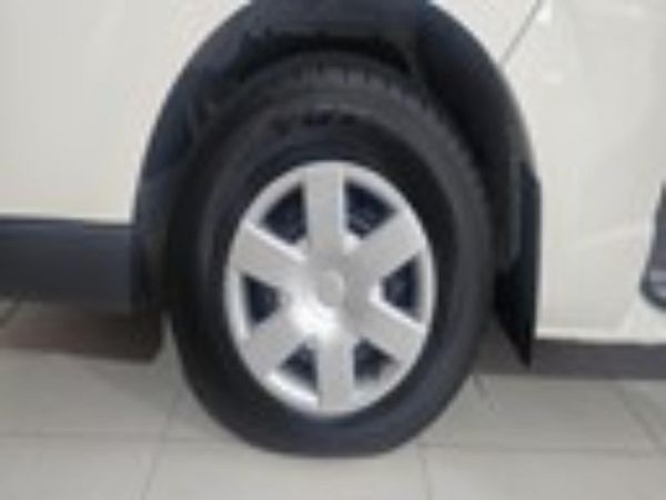 2025-Toyota-Quantum-25-D-4D-Sesfikile-16-seat image:5