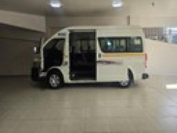 2025-Toyota-Quantum-25-D-4D-Sesfikile-16-seat image:7