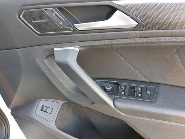 2023-Volkswagen-Tiguan-R-20-TSI-4M-Auto-235kw image:18