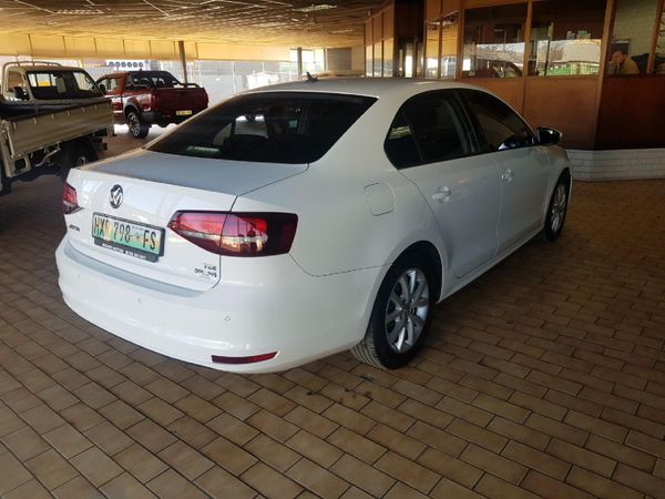 2017-Volkswagen-Jetta-16-TDI-Comfortline image:6