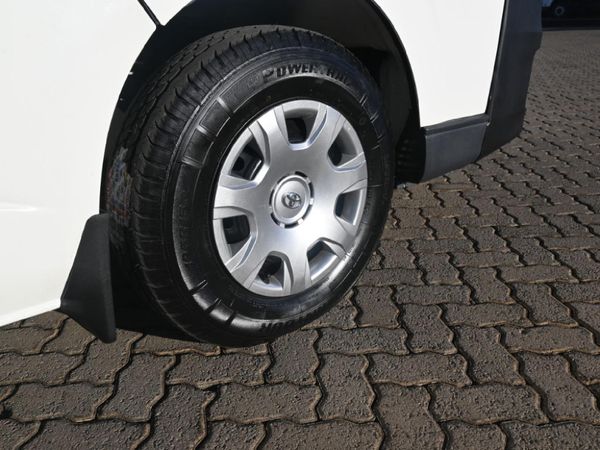 2012-Toyota-Quantum-27-Sesfikile-15-seat image:12