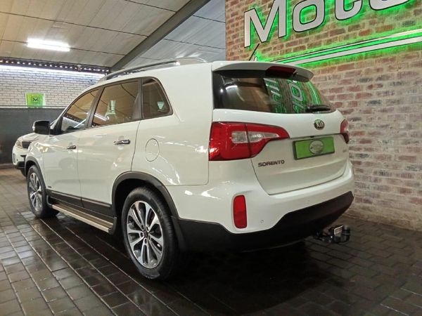 2014-Kia-Sorento-22-AWD-Auto-7-seat image:5