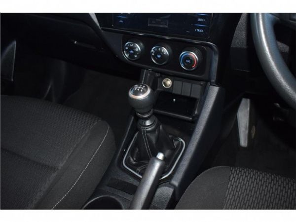 2019-Toyota-Corolla-14-D-Esteem image:10
