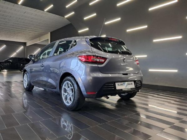 2018-Renault-Clio-IV-900T-Authentique-5-dr-66kW image:10
