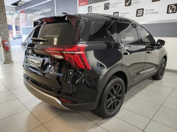 2025-Mahindra-XUV-700-20-AX7-Black-Edition-7-Seat-Auto image:9
