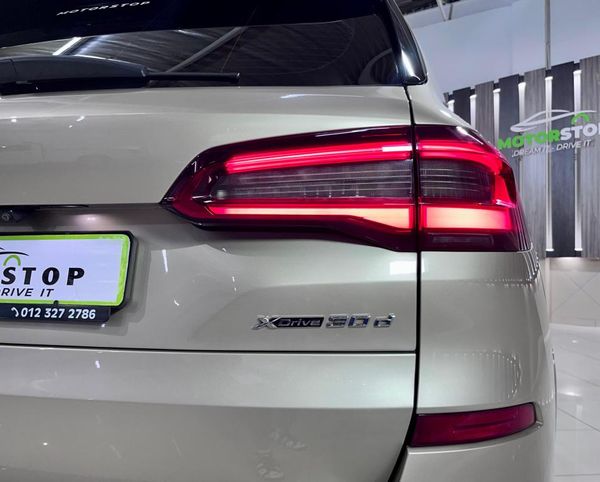 2018-BMW-X5-xDrive30d-M-Sport image:12