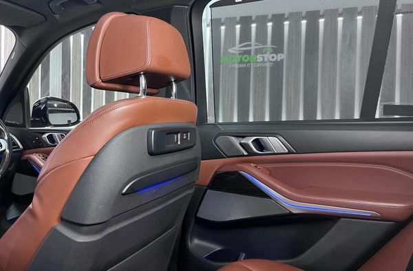 2018-BMW-X5-xDrive30d-M-Sport image:19