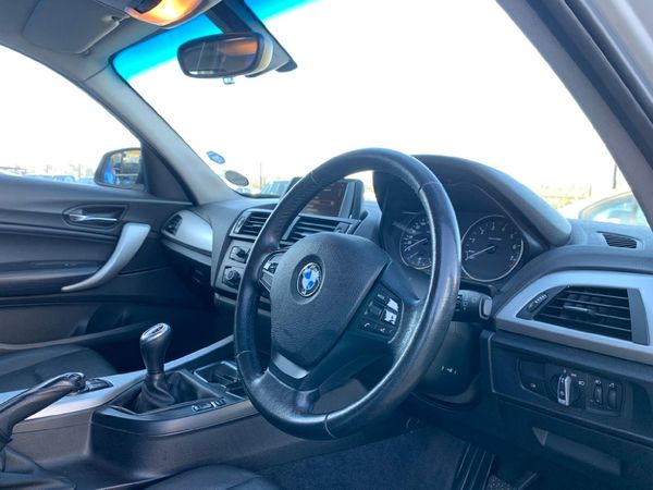 2013-BMW-1-Series-116i-5-dr-Urban image:2