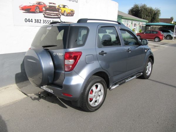 2008-Daihatsu-Terios-4x2 image:4
