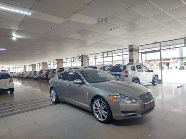 2011-Jaguar-XF-30-V6-Premium-Luxury image:1