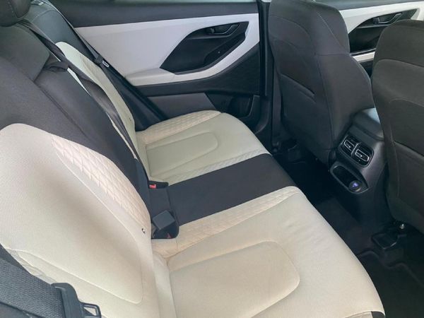 2022-Hyundai-Creta-15-Premium image:6