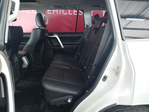 2023-Toyota-Land-Cruiser-Prado-28-GD-VX-L-Auto image:9