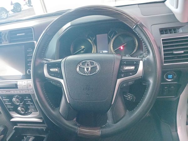 2023-Toyota-Land-Cruiser-Prado-28-GD-VX-L-Auto image:10