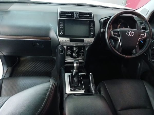 2023-Toyota-Land-Cruiser-Prado-28-GD-VX-L-Auto image:7