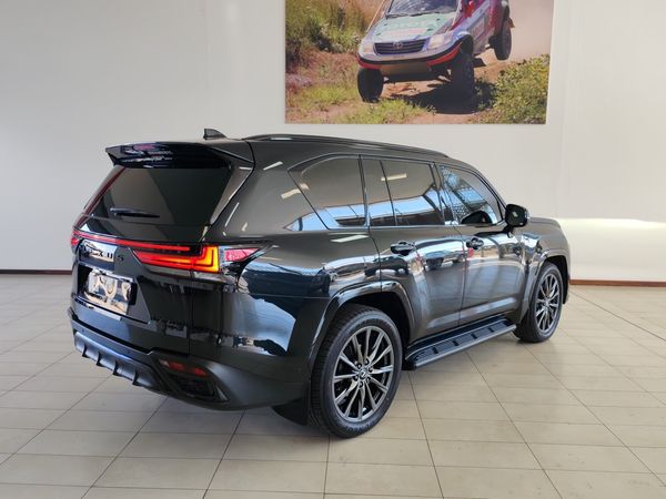 2025-Lexus-LX-Lexus-700H-LX-F-Sport image:1