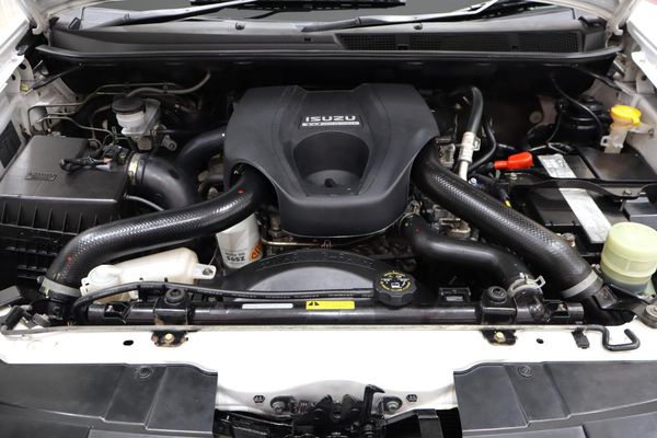 2015-Isuzu-KB-300-D-Teq-LX-Double-Cab image:20
