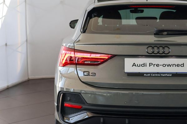 2025-Audi-Q3-Sportback-35TDI-Black-Edition image:11