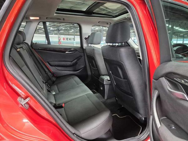 2013-BMW-X1-sDrive20d-xLine-Auto image:13