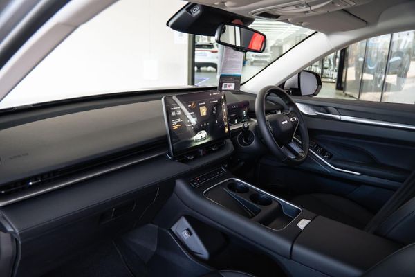 2026-Haval-H6-15T-Hybrid-Luxury-DHT image:18