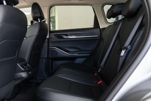 2026-Haval-H6-15T-Hybrid-Luxury-DHT image:23