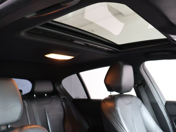 2016-BMW-1-Series-125i-5-dr-M-Sport-Auto image:8