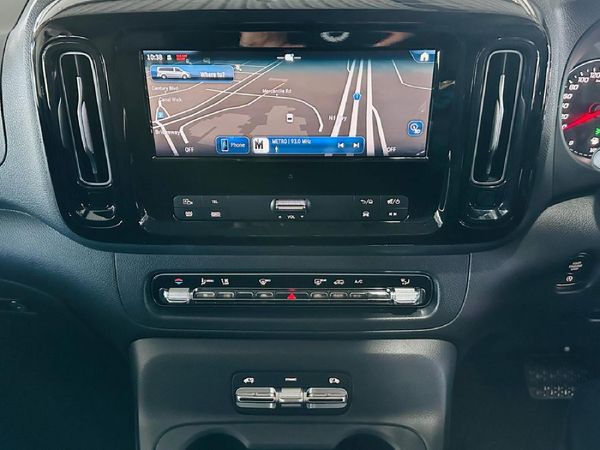 2025-Mercedes-Benz-Vito-119-20-CDI-Mixto-Crewcab-Auto-Panel-Van image:8