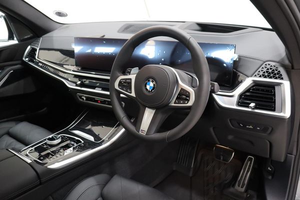 2025-BMW-X5-xDrive30d-M-Sport-Pro image:9
