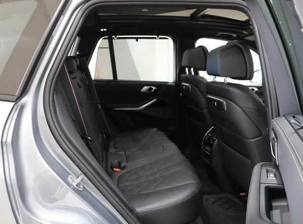 2025-BMW-X5-xDrive30d-M-Sport-Pro image:17