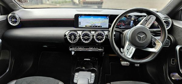 2022-Mercedes-Benz-A-Class-A-200-Sedan image:18