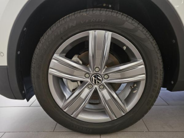 2025-Volkswagen-Tiguan-Allspace-14-TSI-Life-DSG-Auto image:3