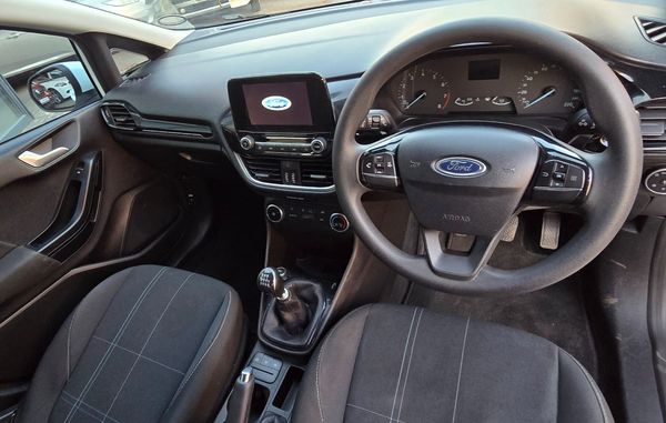 2018-Ford-Fiesta-10-EcoBoost-Trend-5-dr image:6