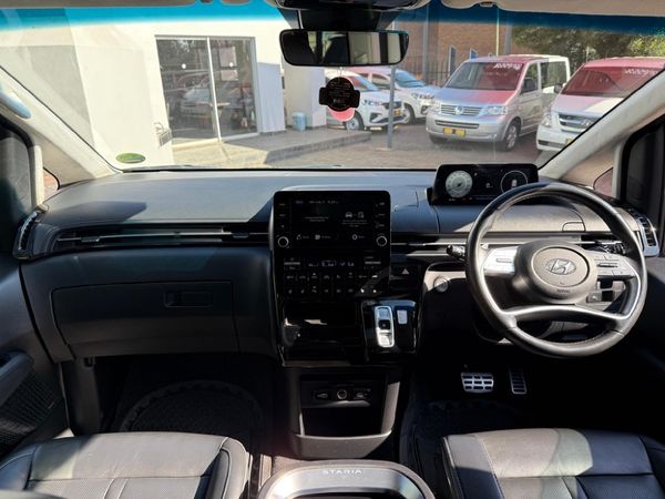 2022-Hyundai-Staria-22d-Luxury-Auto image:13