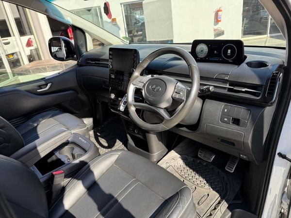 2022-Hyundai-Staria-22d-Luxury-Auto image:14