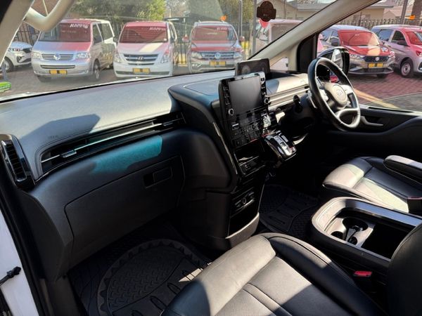 2022-Hyundai-Staria-22d-Luxury-Auto image:17