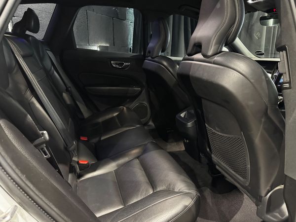 2018-Volvo-XC60-D4-Momentum-Auto-AWD image:15